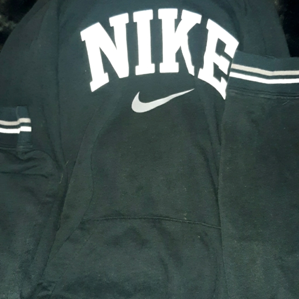 Women's black nike hooie